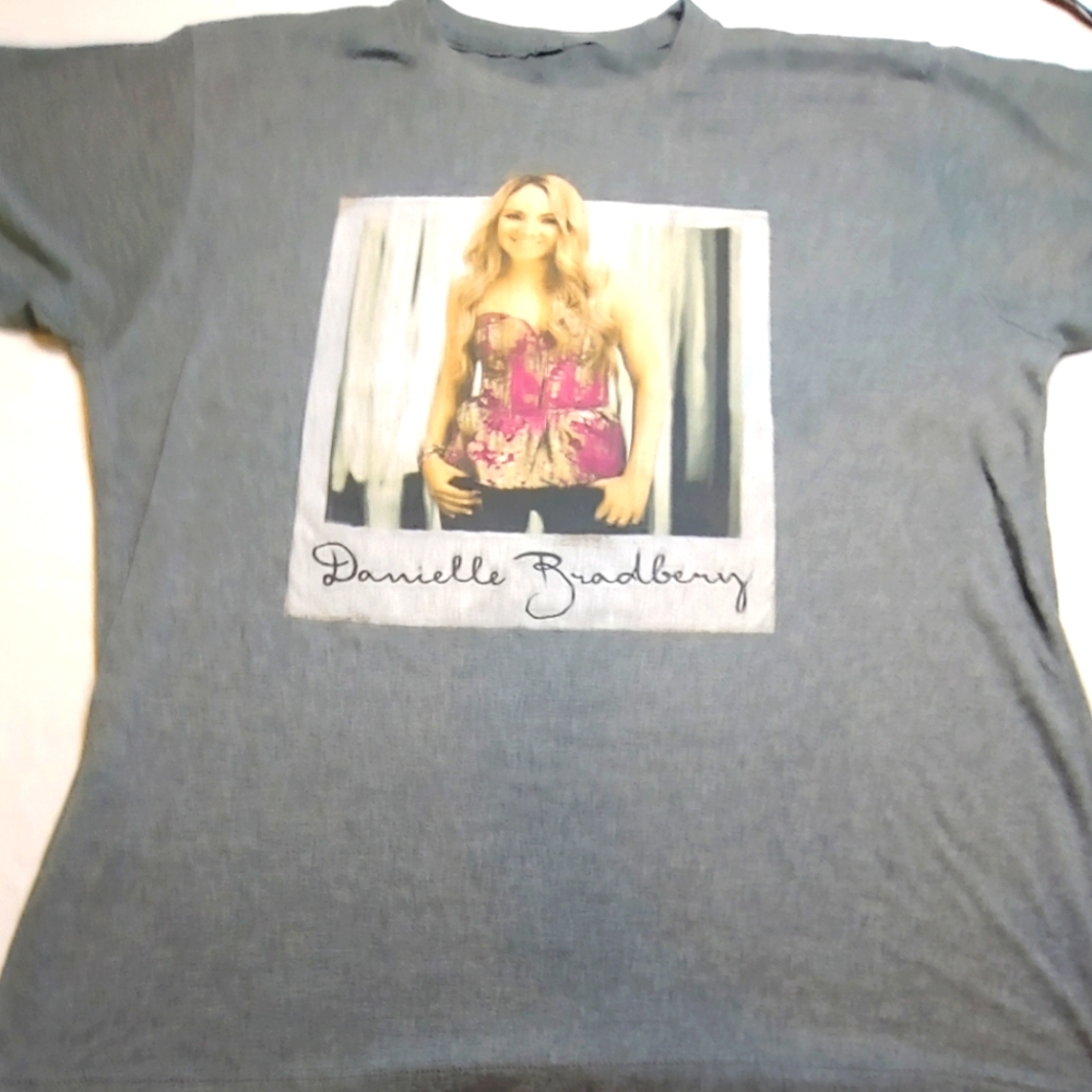 Danielle Bradbery - The Voice Winner Season 4.